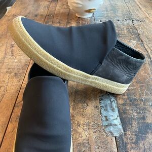 James Perse Black Slip-On Zuma shoes with suede and scuba material. Men’s size 9